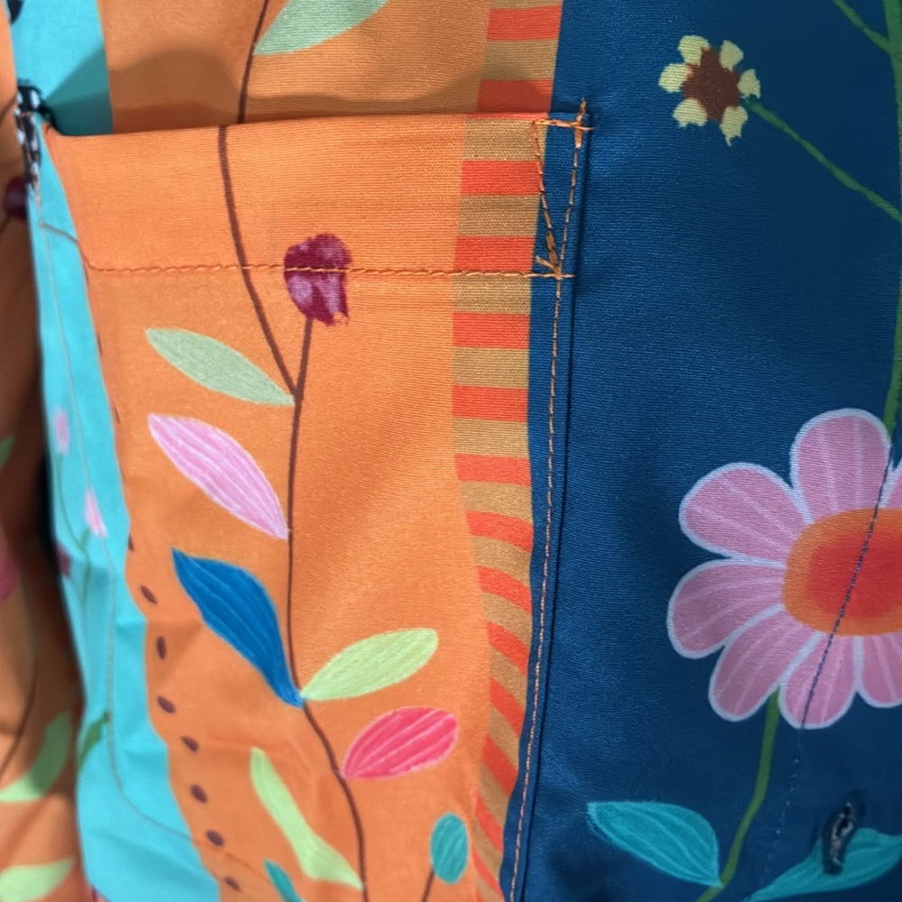 Colorful Floral Button-Up Shirt - Picture 3 of 4